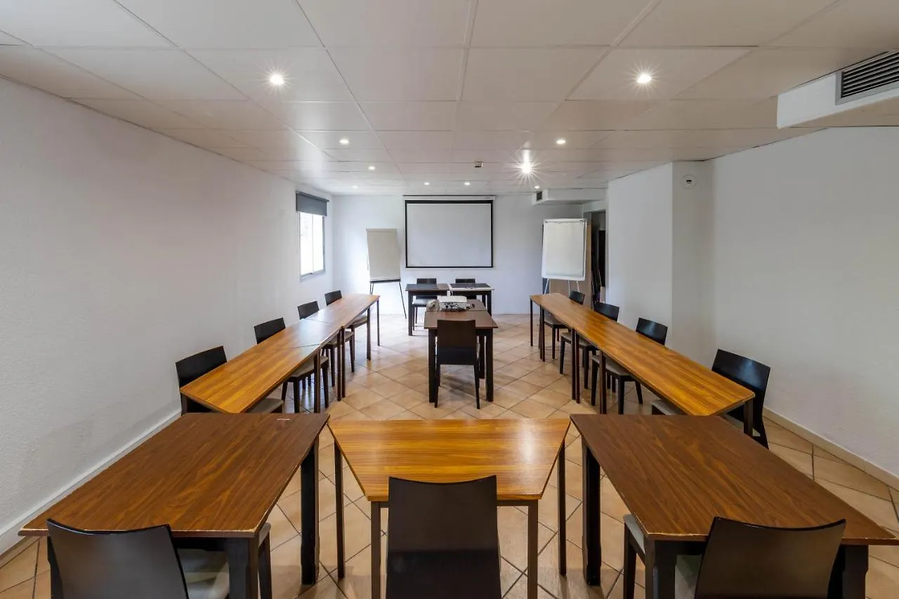 Logis Hotel Noemys Pont De L'Etoile Aubagne