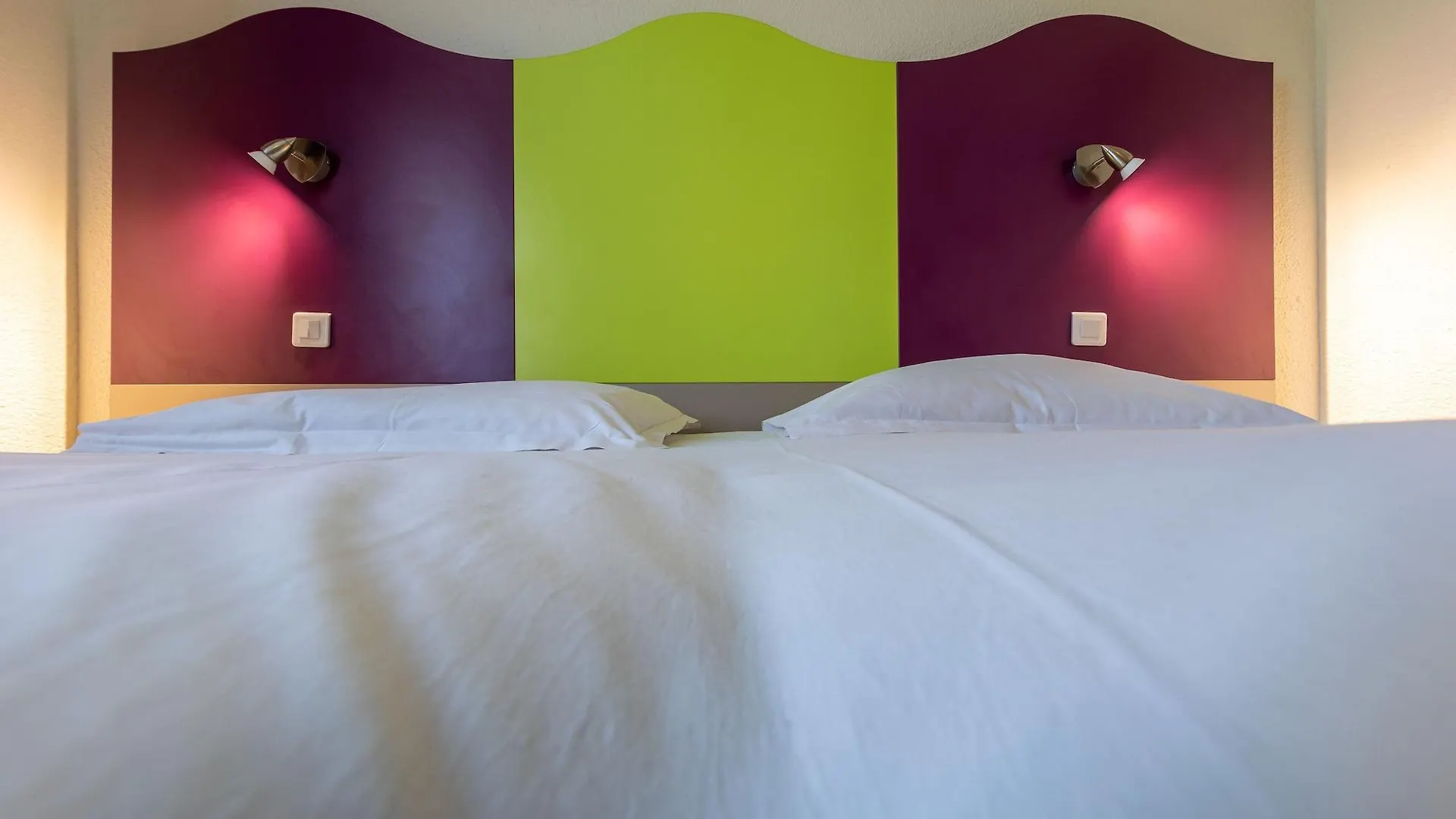 Logis Hotel Noemys Pont De L'Etoile Aubagne 3*,