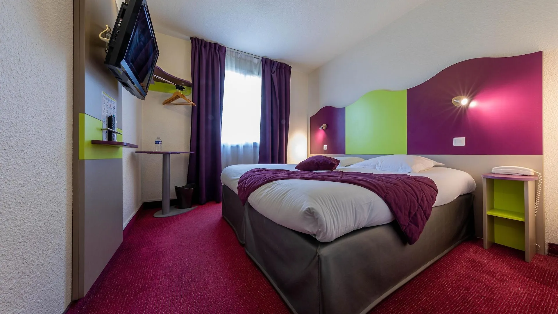 Logis Hotel Noemys Pont De L'Etoile Aubagne