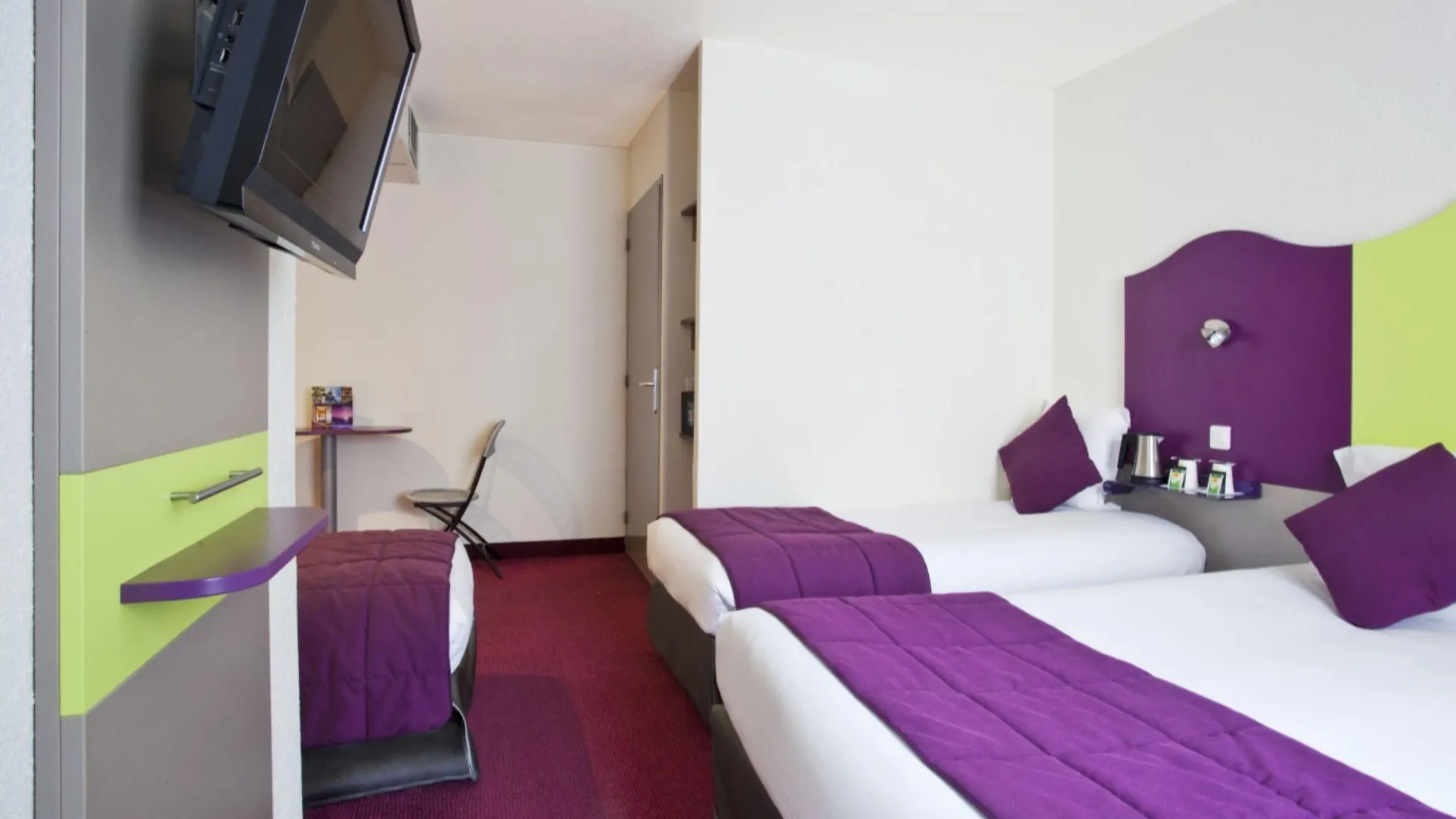 ***  Logis Hotel Noemys Pont De L'Etoile Aubagne France