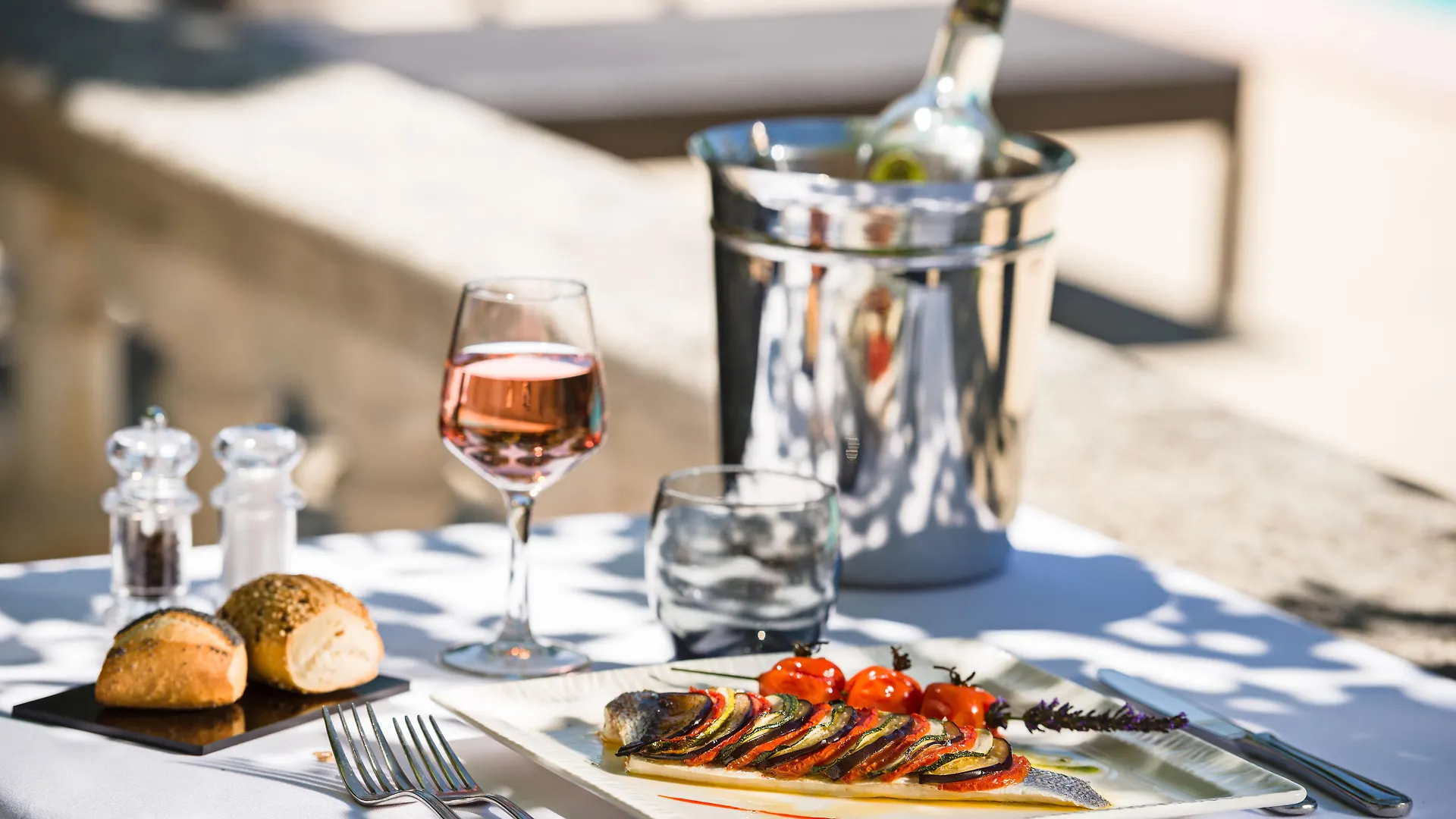 Logis Hotel Noemys Pont De L'Etoile Aubagne 3*,