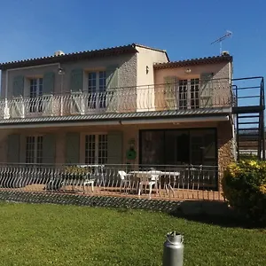  Hébergement de vacances Histoire De Famille