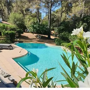  Villa Un Oasis En Provence