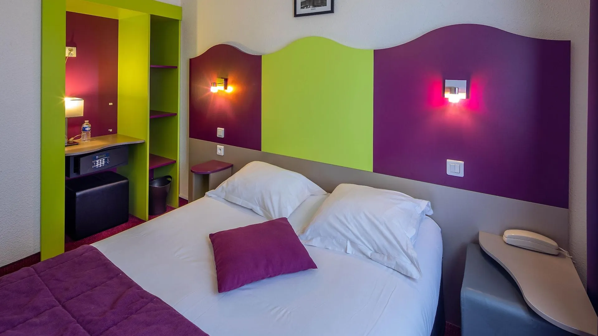 Logis Hotel Noemys Pont De L'Etoile Aubagne