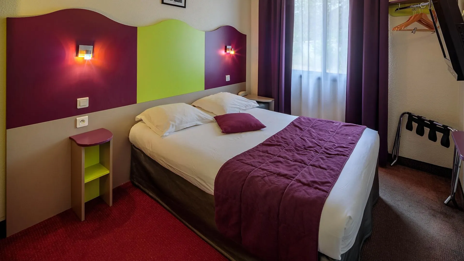 Logis Hotel Noemys Pont De L'Etoile Aubagne